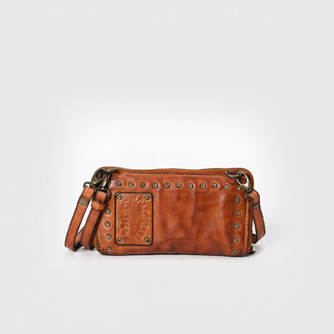 SWC212 Cuorina - Luxury Leather Riveted Wristlet
