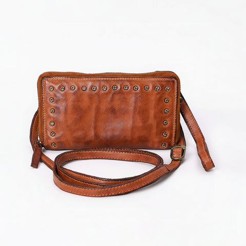 SWC212 Cuorina - Luxury Leather Riveted Wristlet