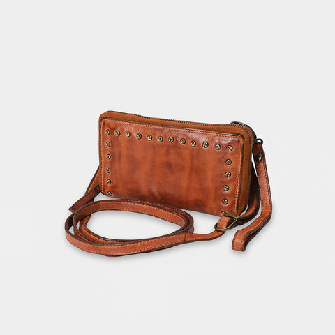 SWC212 Cuorina - Luxury Leather Riveted Wristlet