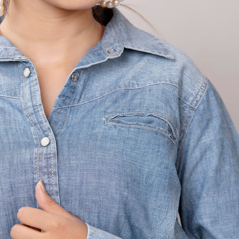 LC-ADSH017 Light Chambray Western Shirt with Tooled Leather Yoke & Turquoise Concho   Women s