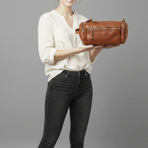 Cavellia - Compact Toiletry Bag