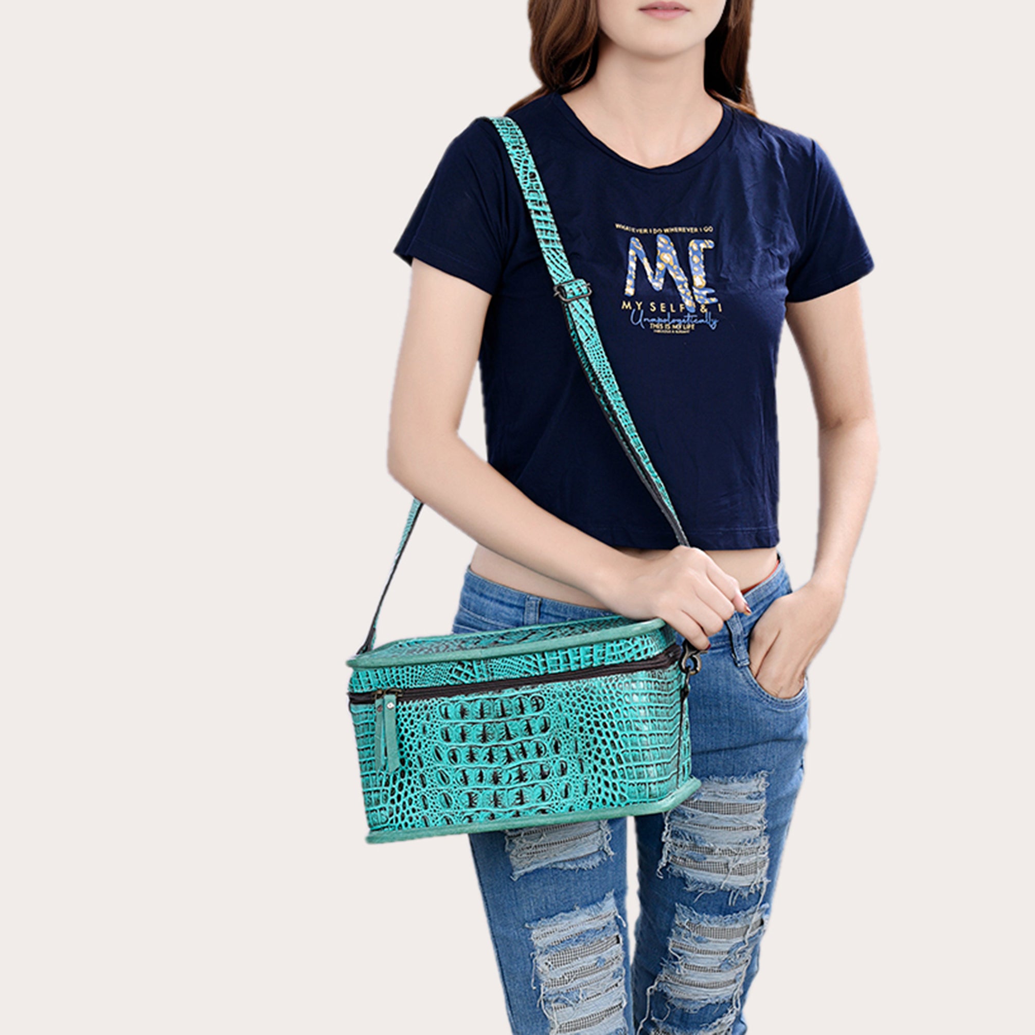 ADBG1252 Turquoise Croc-Embossed Leather Cosmetic Bag - Western Jewelry Case