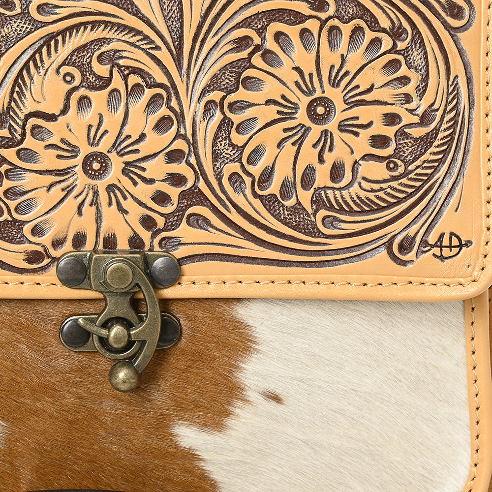 ADBGZ847 Western Cowhide & Hand-Tooled Leather Crossbody Bag American Darling